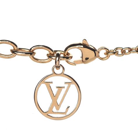 louis vuitton v necklace tweedehands|Louis Vuitton pearl necklace.